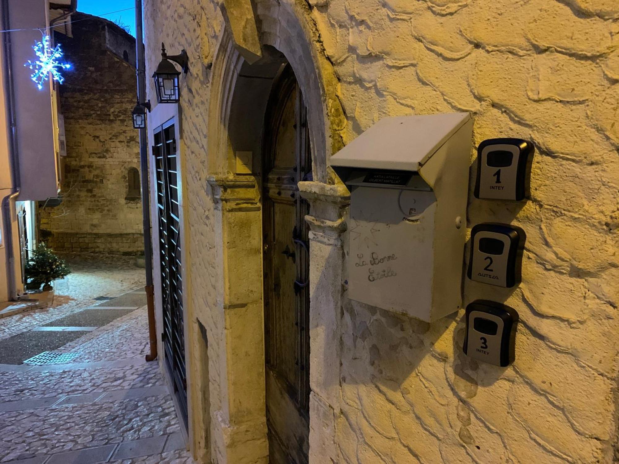 Apartmán La Bonne Etoile - The Good Star Moustiers-Sainte-Marie Exteriér fotografie